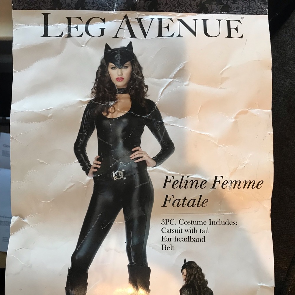 Leg Avenue Feline Femme Fatale Costume Women's